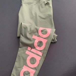 Women’s L Adidas Capri leggings